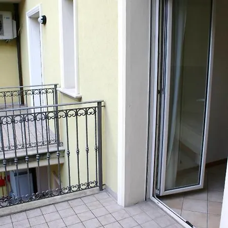 Kenzia カットーリカ